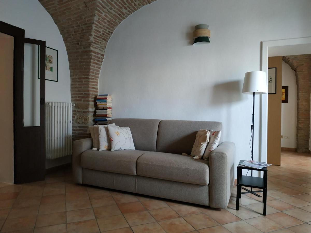 In Piazza Orazio Apartment